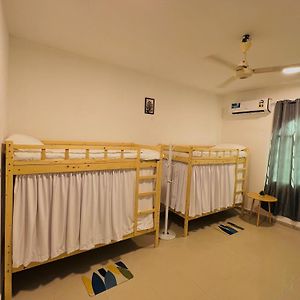 Camera solo per uomini comune
